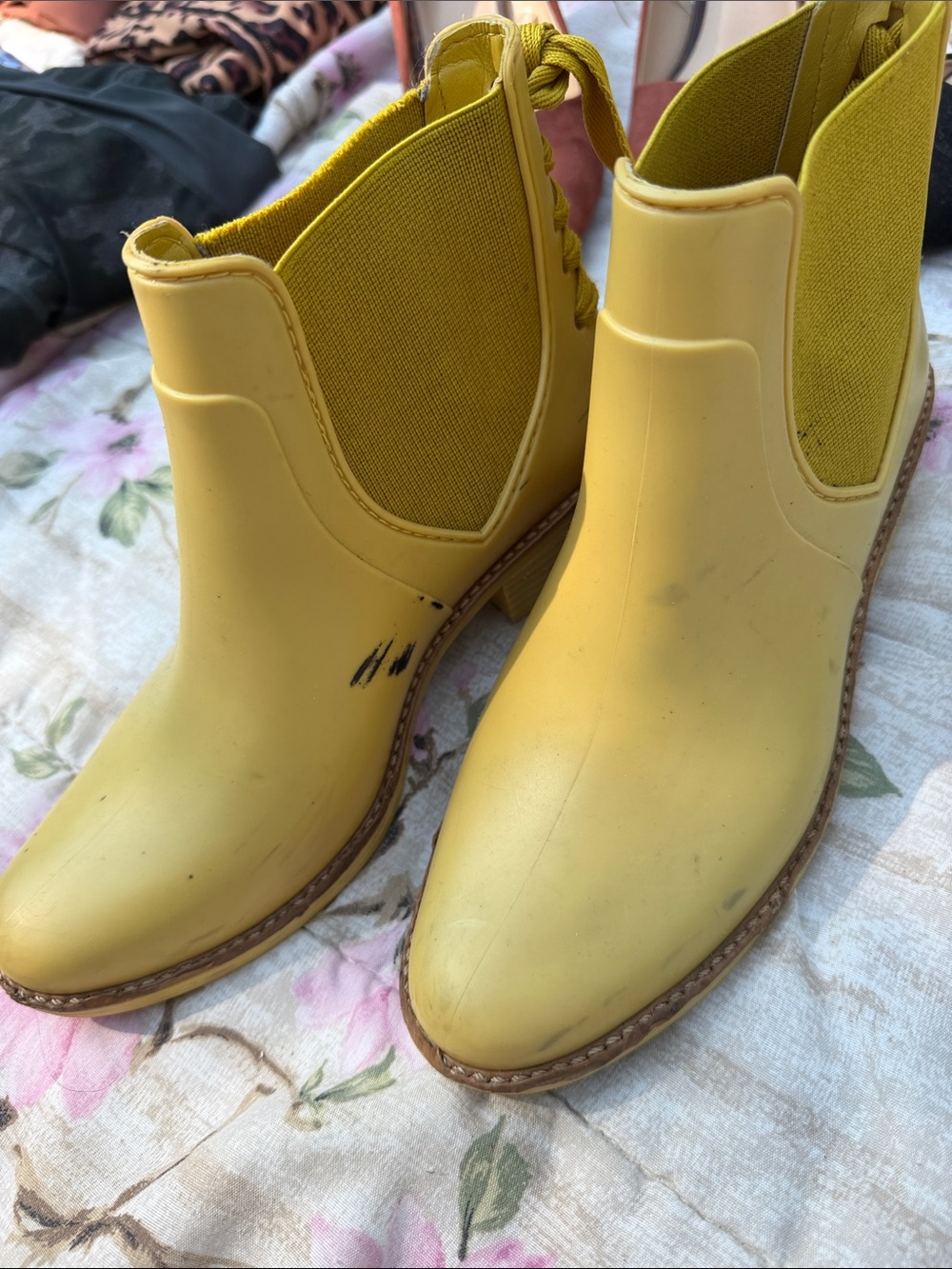 Bernardo Yellow Women's Chelsea Rain Ankle Boots